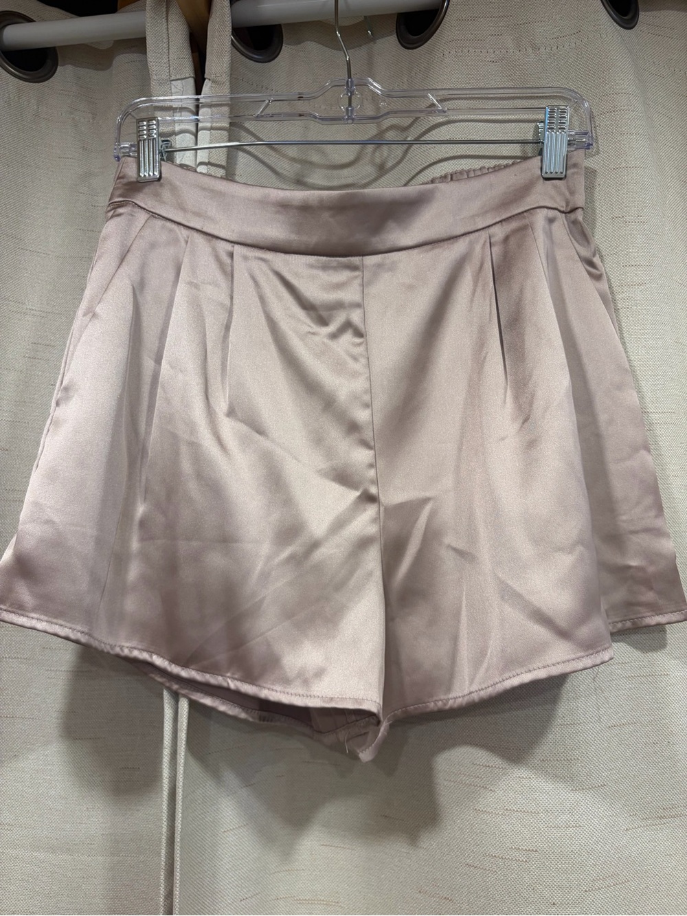 Eesome Silky Pleated High-Waist Women’s Shorts